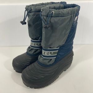 COPY - Sorel Kids waterproof snow boots Size 4